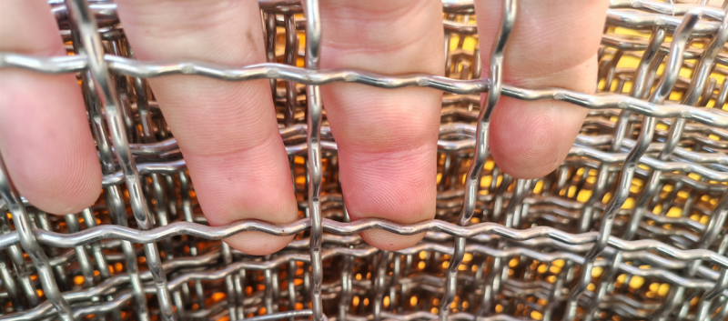Imagine Sita inox Mesh 0.8 fir 2.5mm ochi 30mm Imagine Sita inox Mesh 0.8 fir 2.5mm ochi 30mm