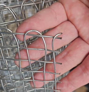 Sita inox Mesh 2.3 fir 1.2mm ochi 10mm latime 1 m 1 Sita inox Mesh 2.3 fir 1.2mm ochi 10mm latime 1 m